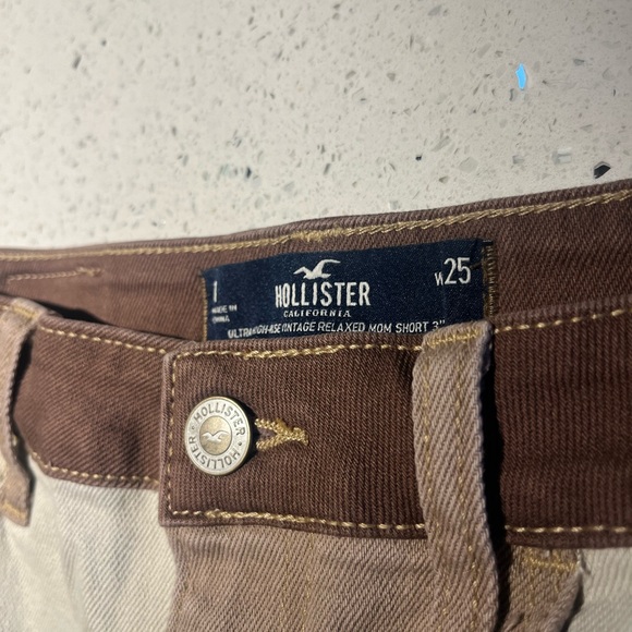 Hollister Shorts- brown color block - Picture 6 of 6
